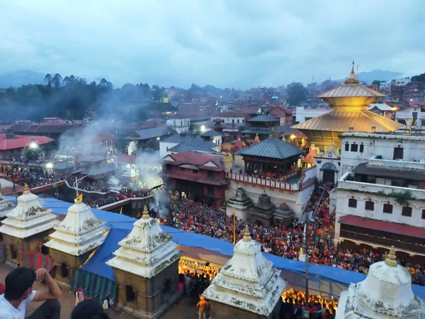 Evening aarti ceremony at Pashupatinath